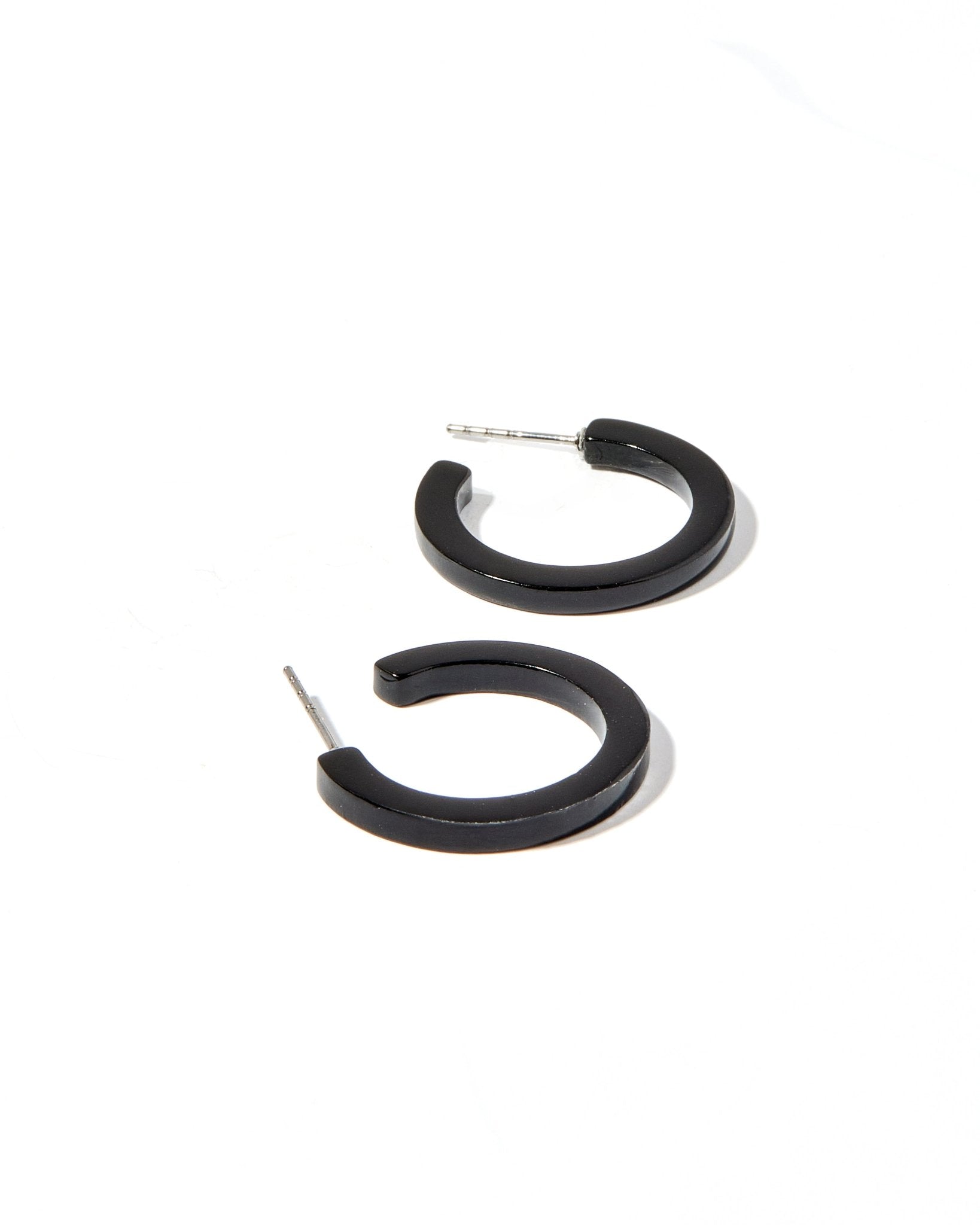 Holly Mini Hoop Earrings - True Black - Shop LINNY CO