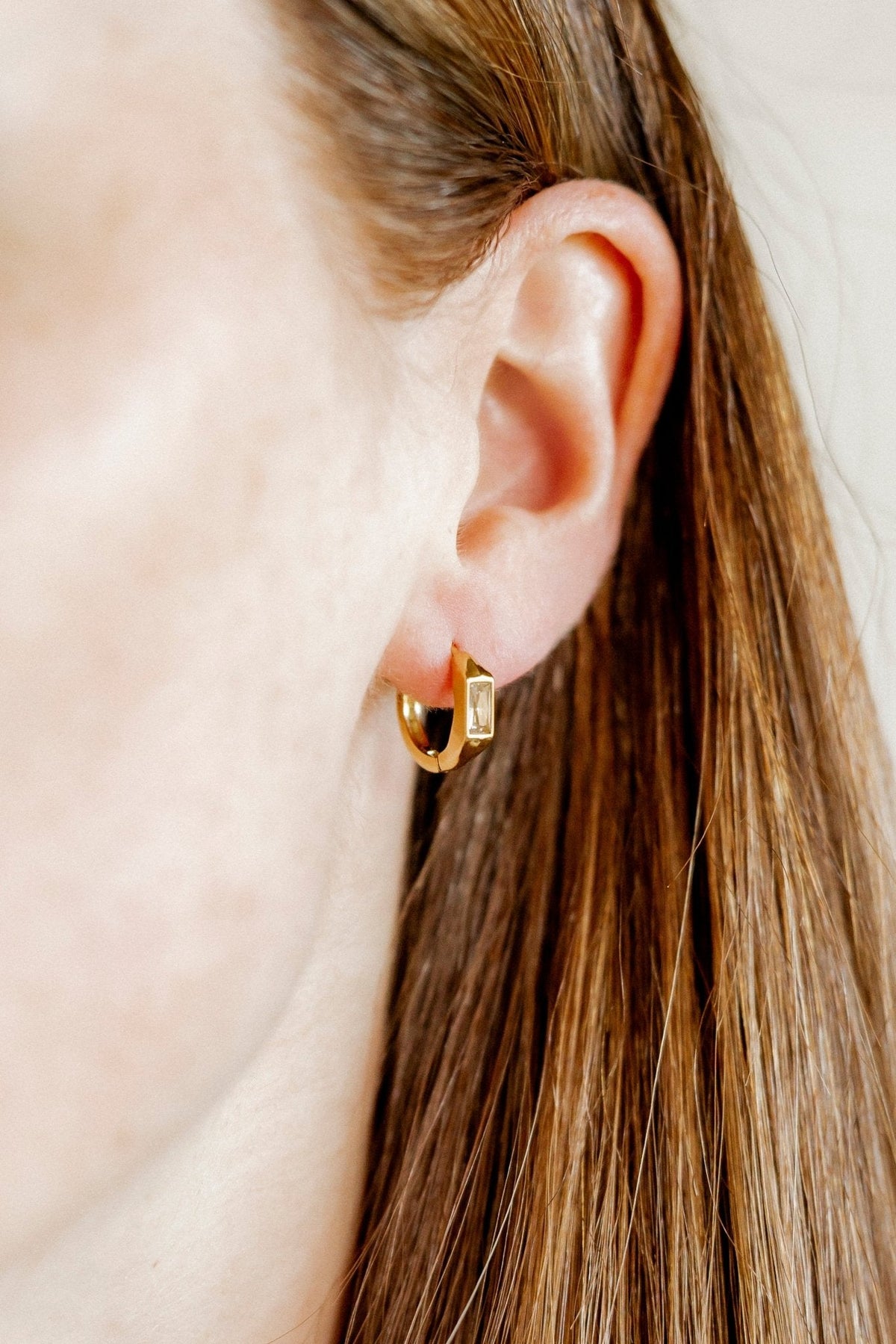 Huggie Earrings - Lottie Gold - LINNY CO WholesaleStuds