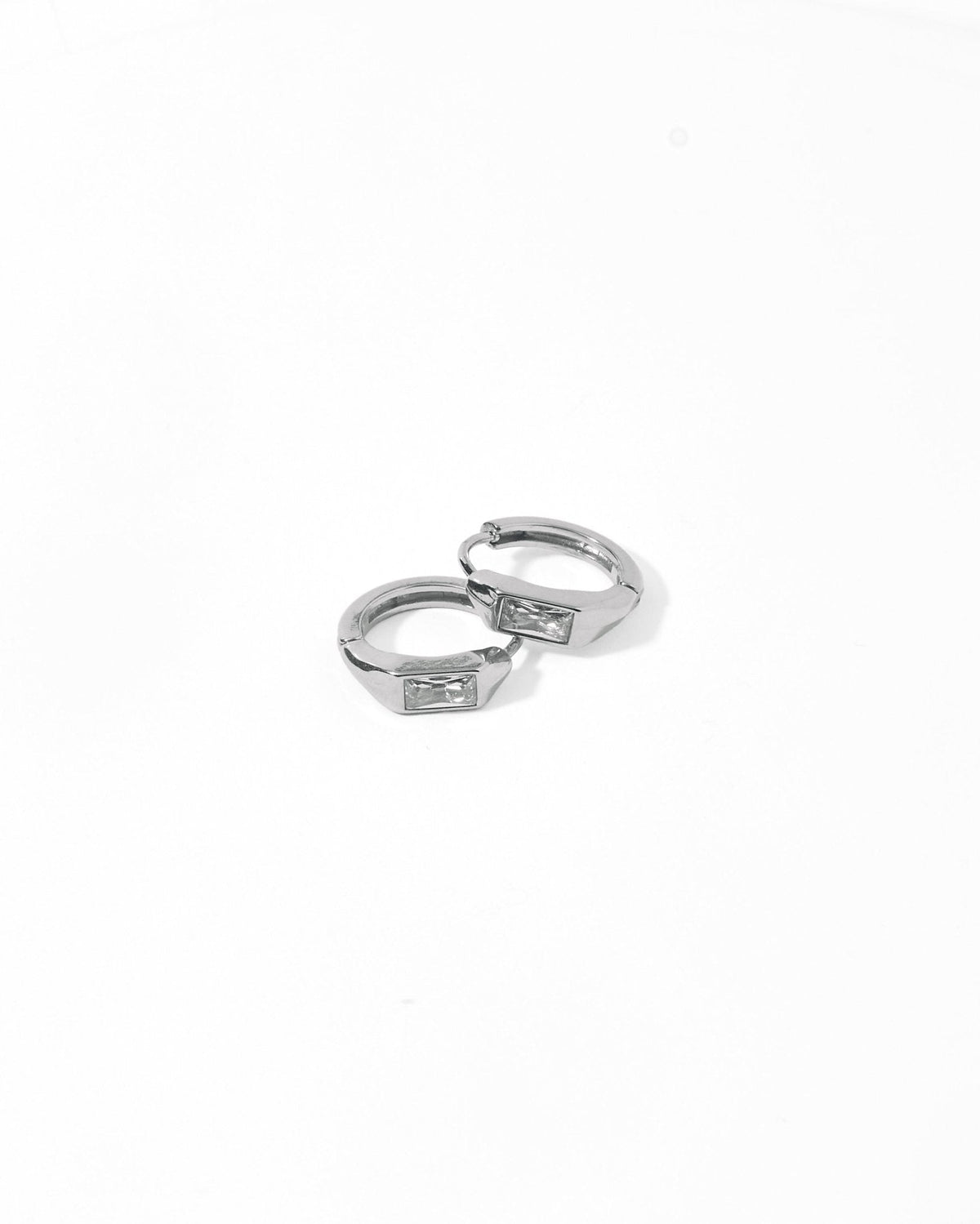 Huggie Earrings - Lottie Silver - Shop LINNY CO