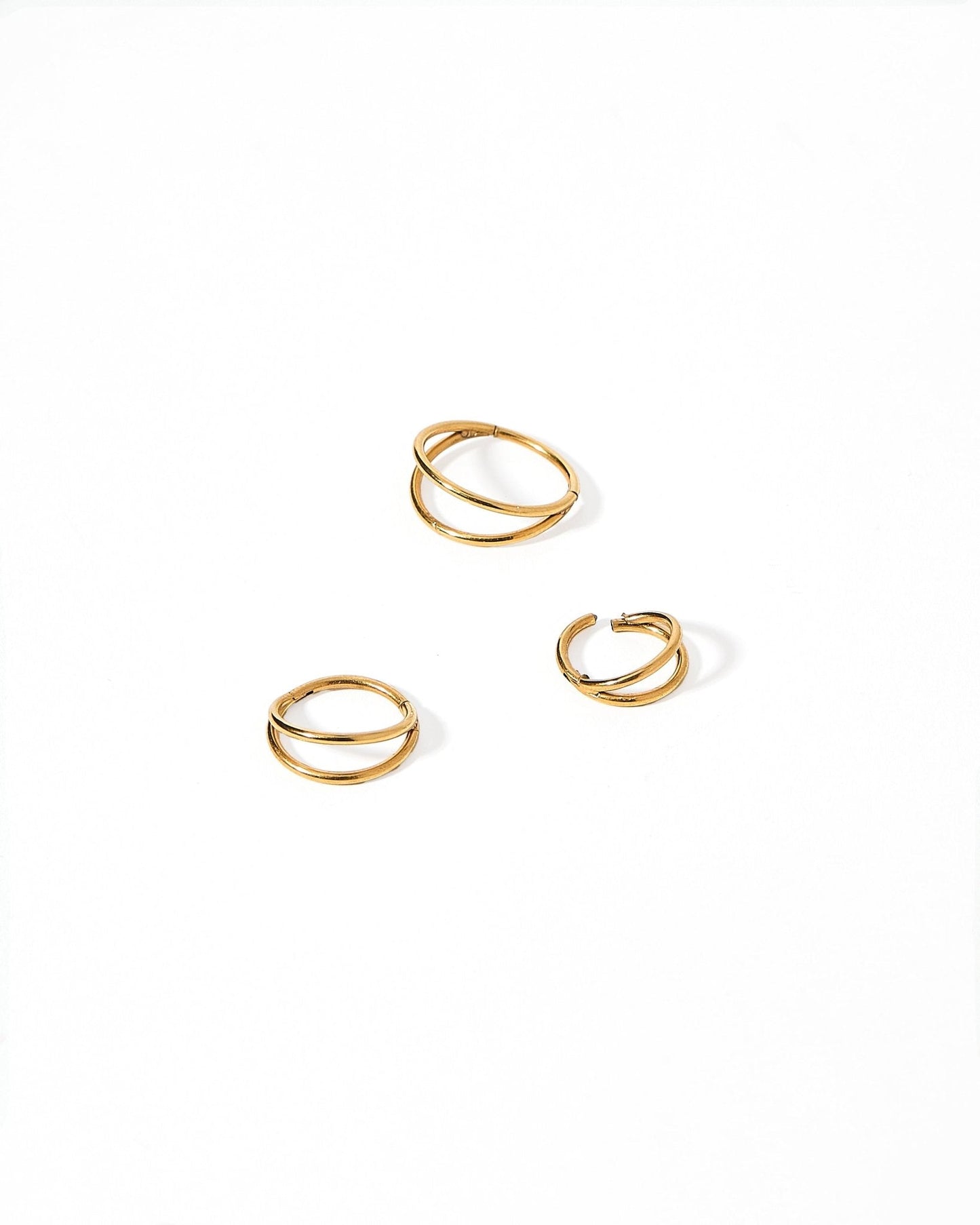 Huggie Earrings - Nylah Gold 10mm - Shop LINNY CO