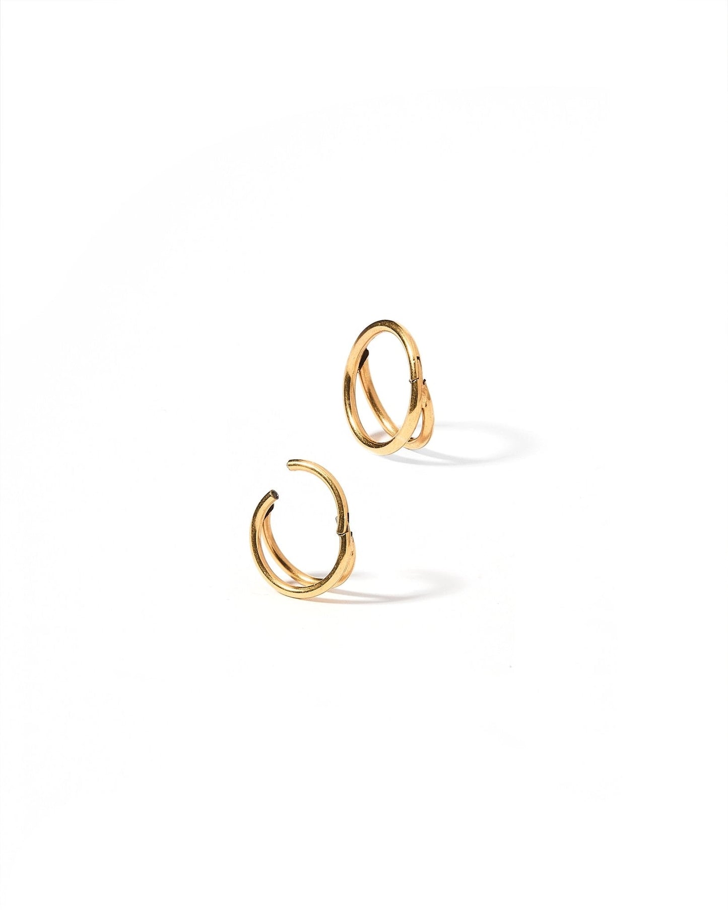 Huggie Earrings - Nylah Gold 8mm - Shop LINNY CO