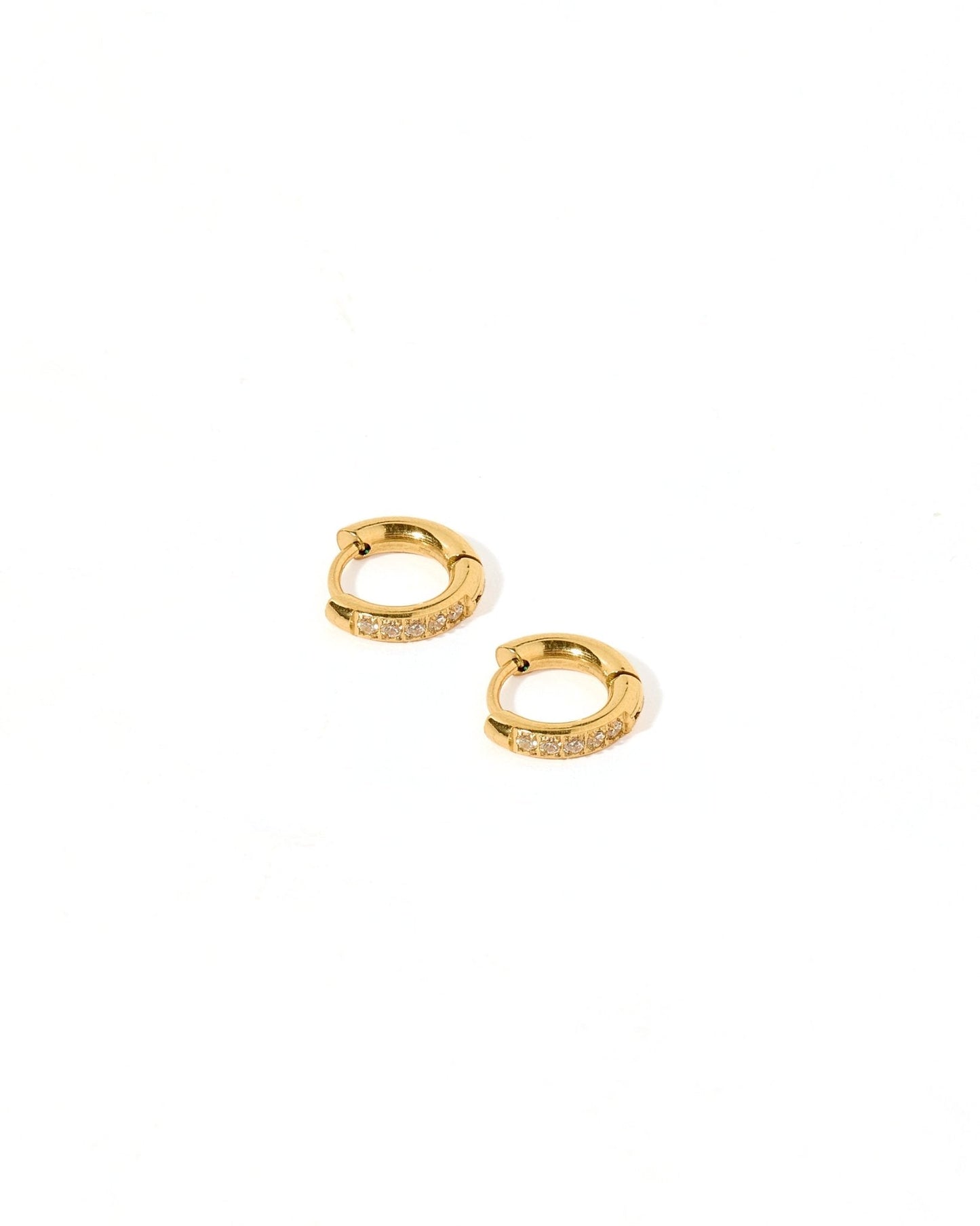 Huggie Earrings - Scarlett Hoop Gold 8mm CZ - Shop LINNY CO