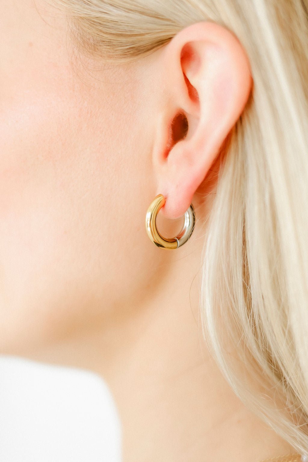 Huggie Earrings - Scarlett Hoop Two - Tone 12mm - Shop LINNY CO