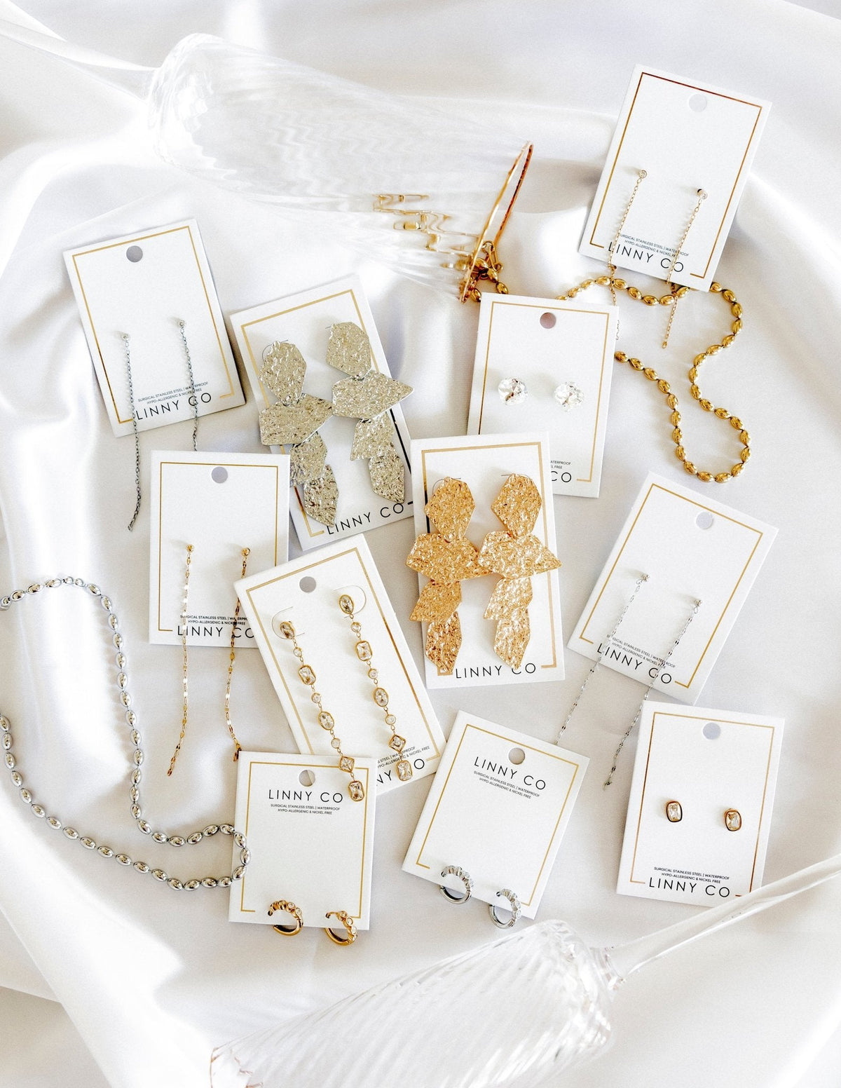 Jane Statement Earrings - LINNY CO Wholesale