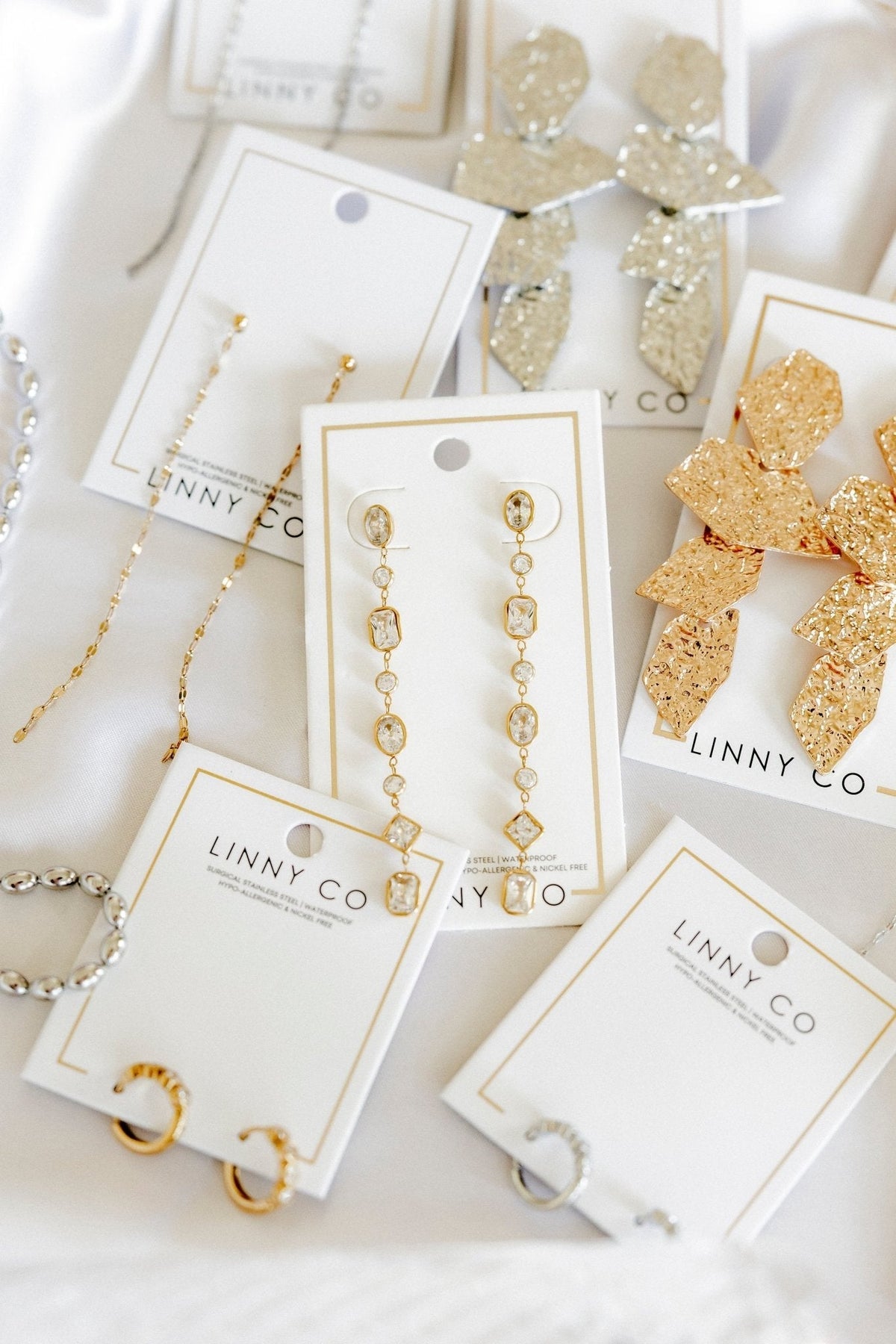 Jane Statement Earrings - Shop LINNY CO