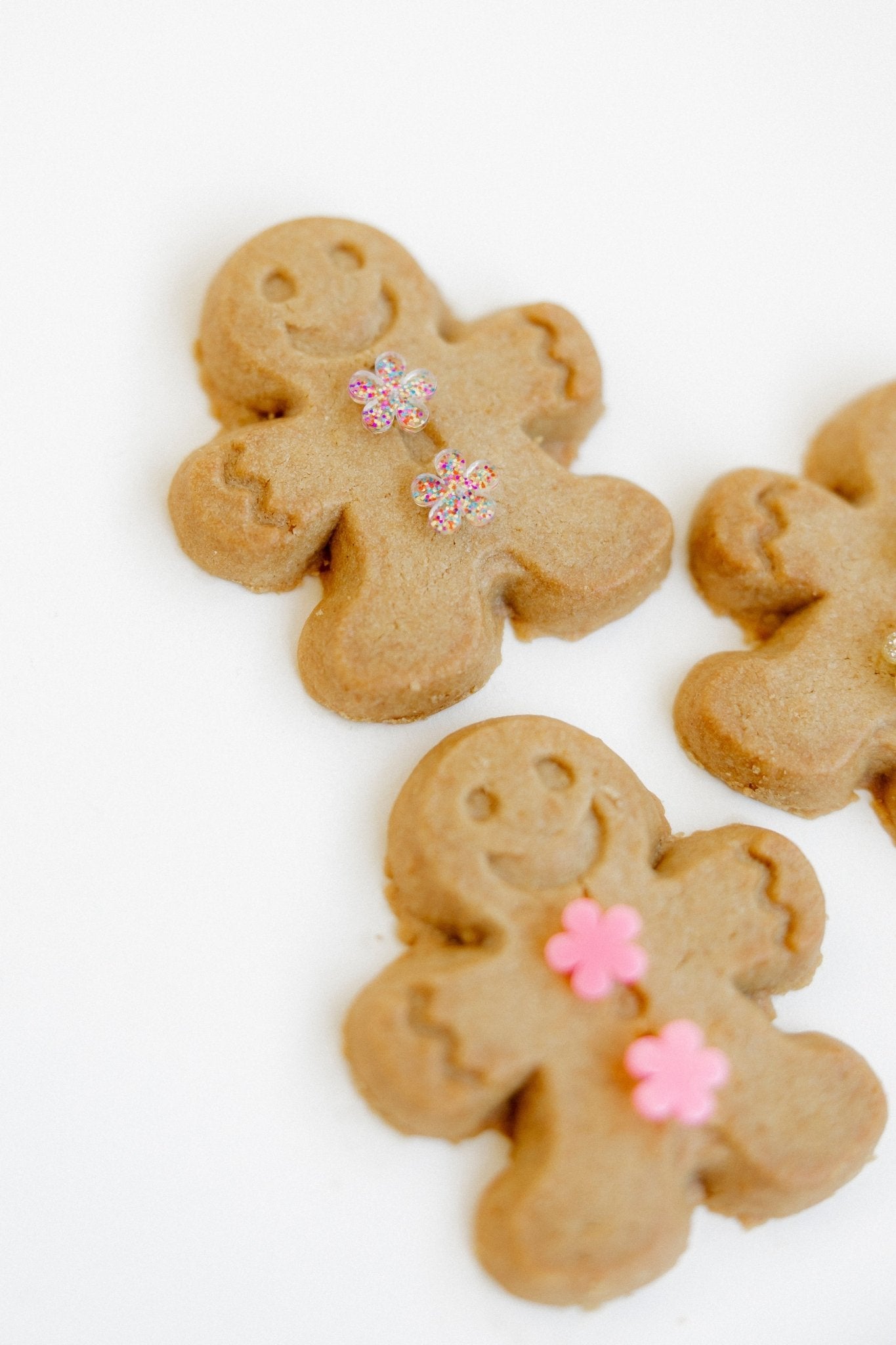 Jenna Stud Earrings - Flower Multi Glitter - Shop LINNY CO