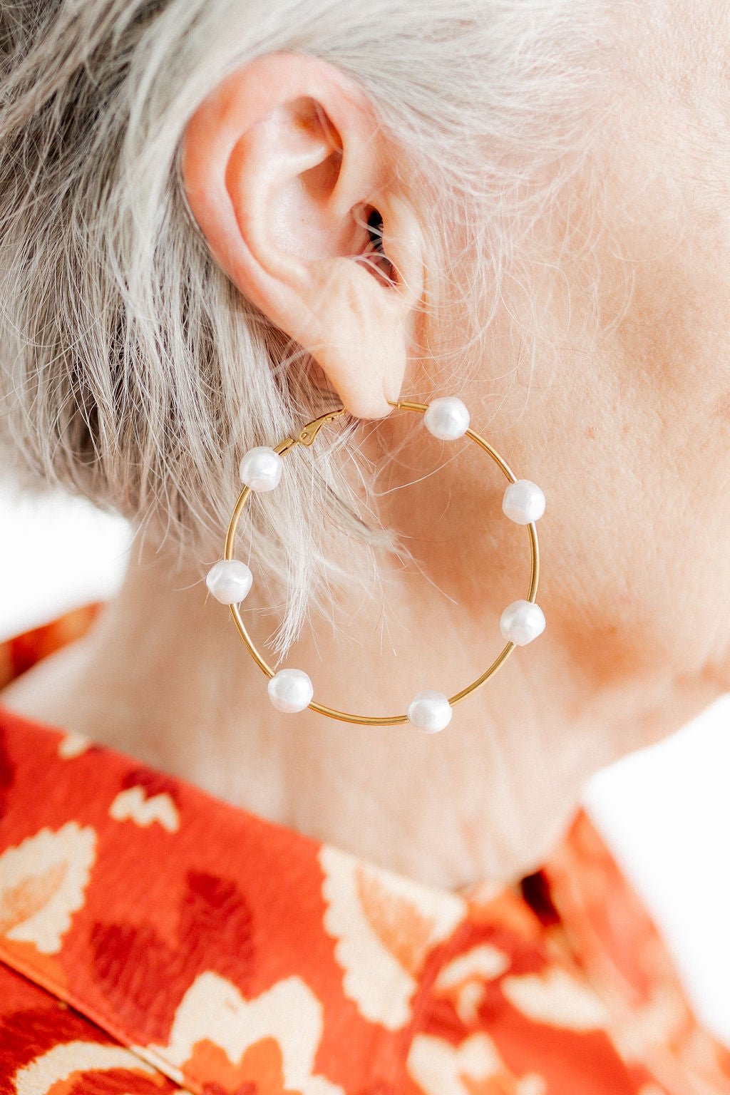 Leah Pearl Hoop Earrings - Shop LINNY CO