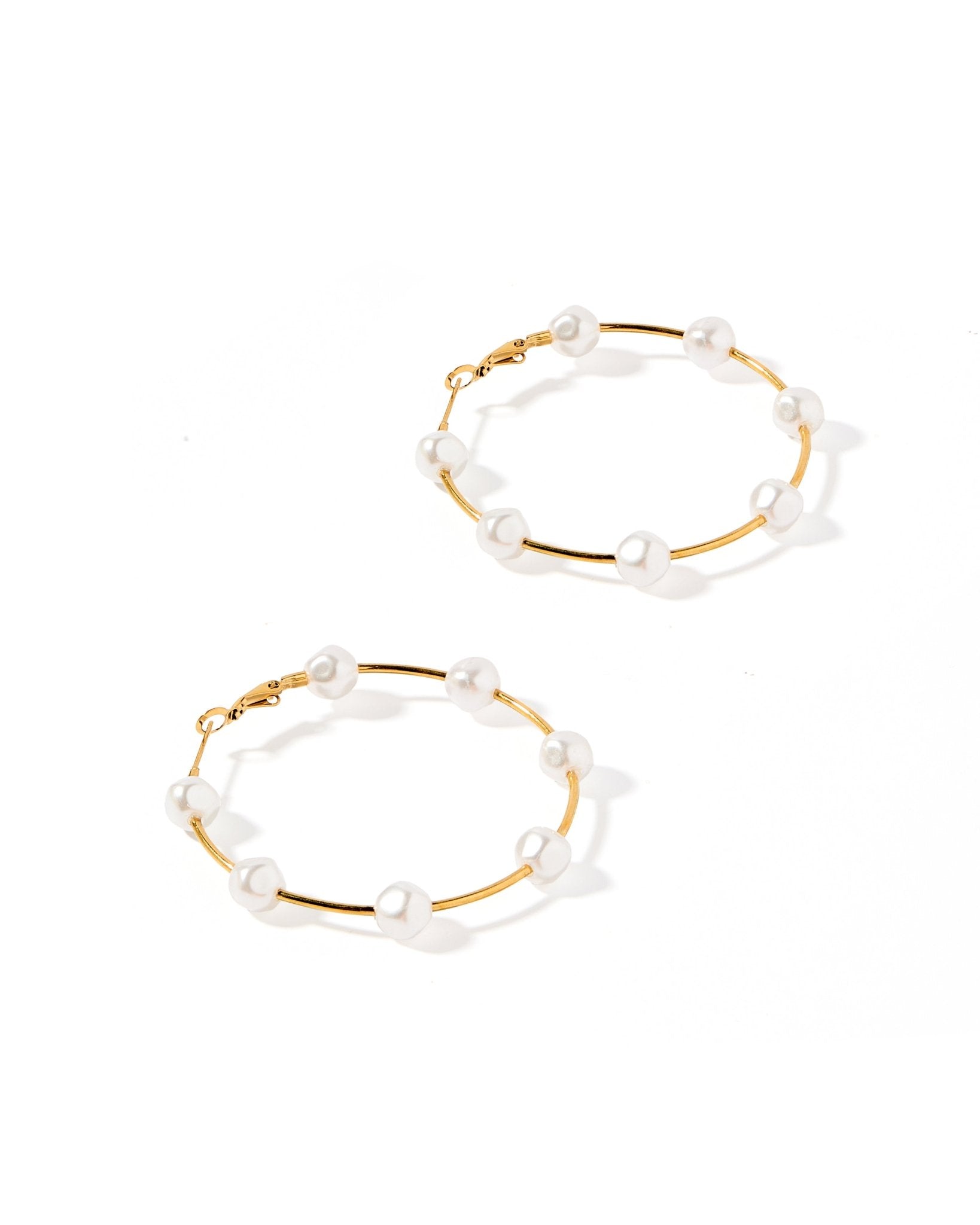 Leah Pearl Hoop Earrings - Shop LINNY CO