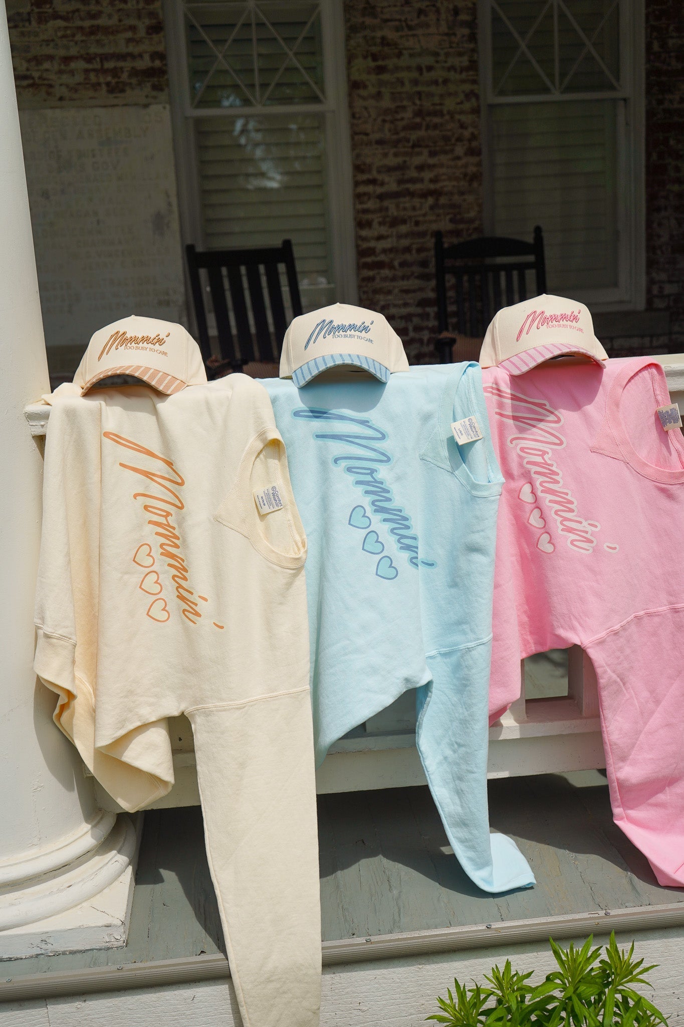 Mommin' - Striped Vintage Trucker Hat - Shop LINNY CO