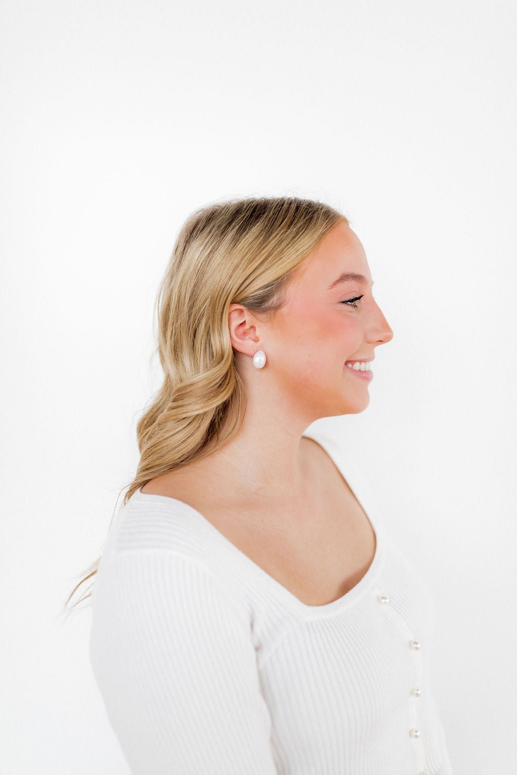Monica Pearl Stud - White - Shop LINNY CO