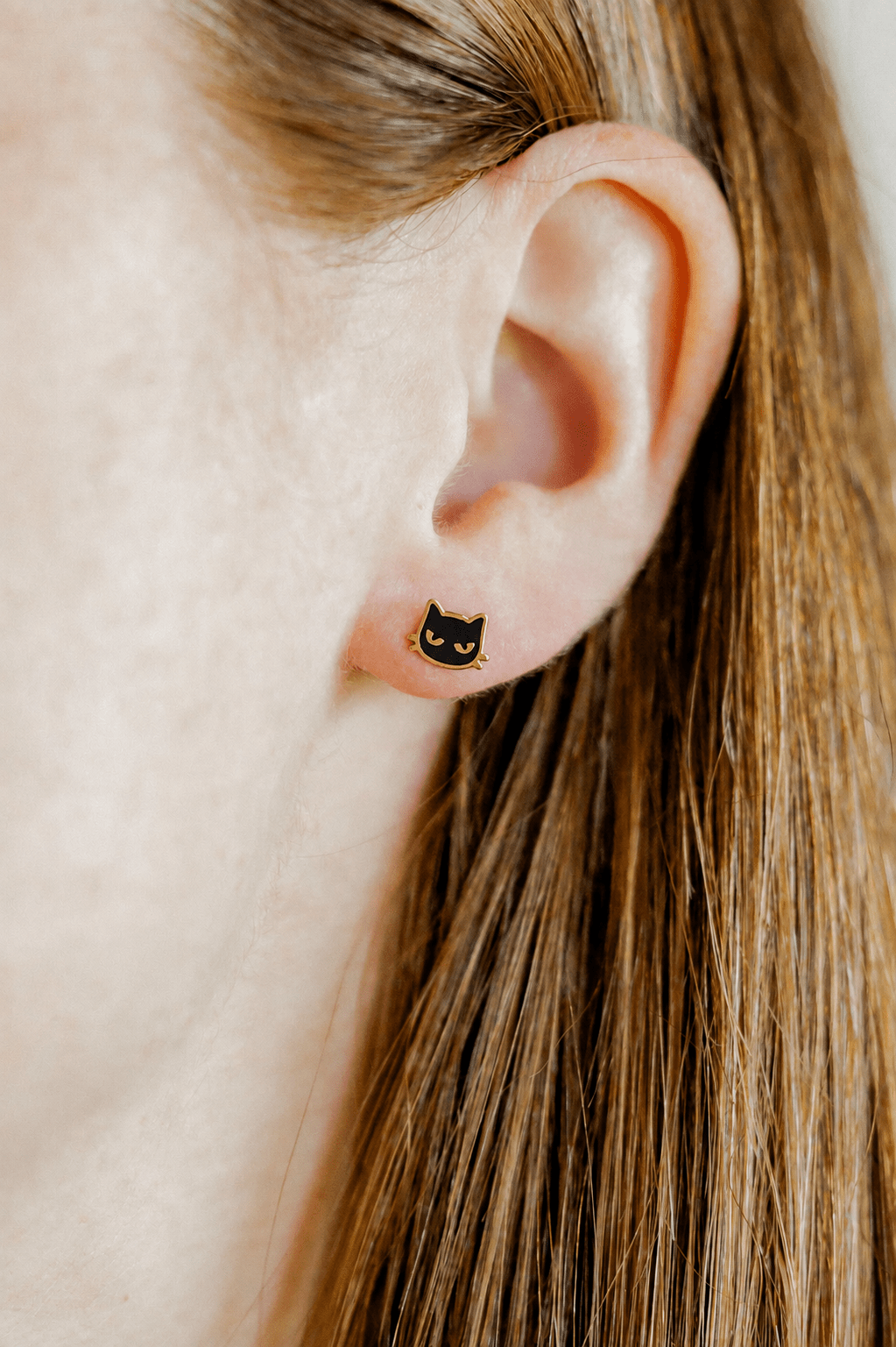 Screwback Stud Earrings - Black Cat - Shop LINNY CO