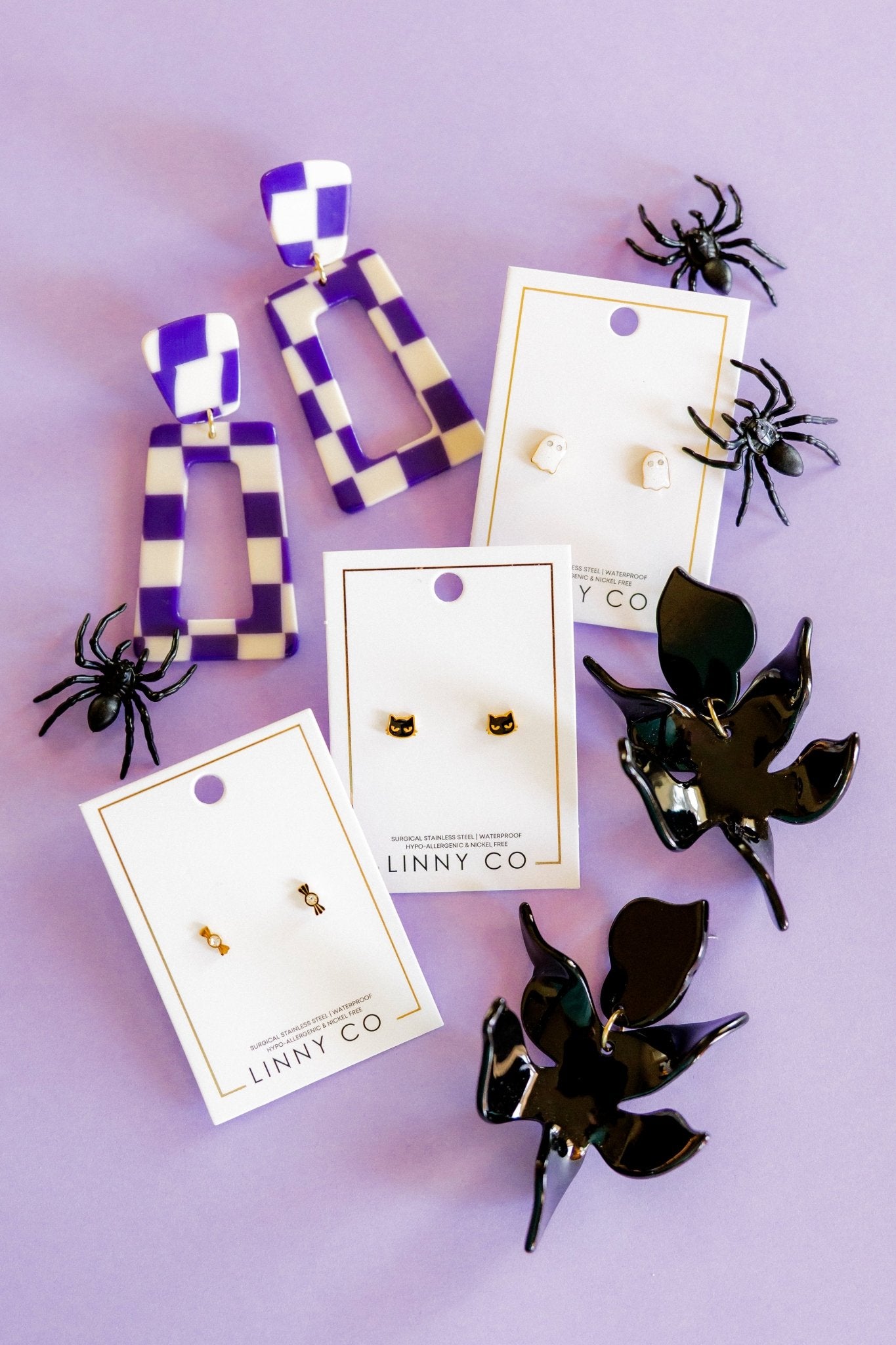 Screwback Stud Earrings - Black Cat - Shop LINNY CO