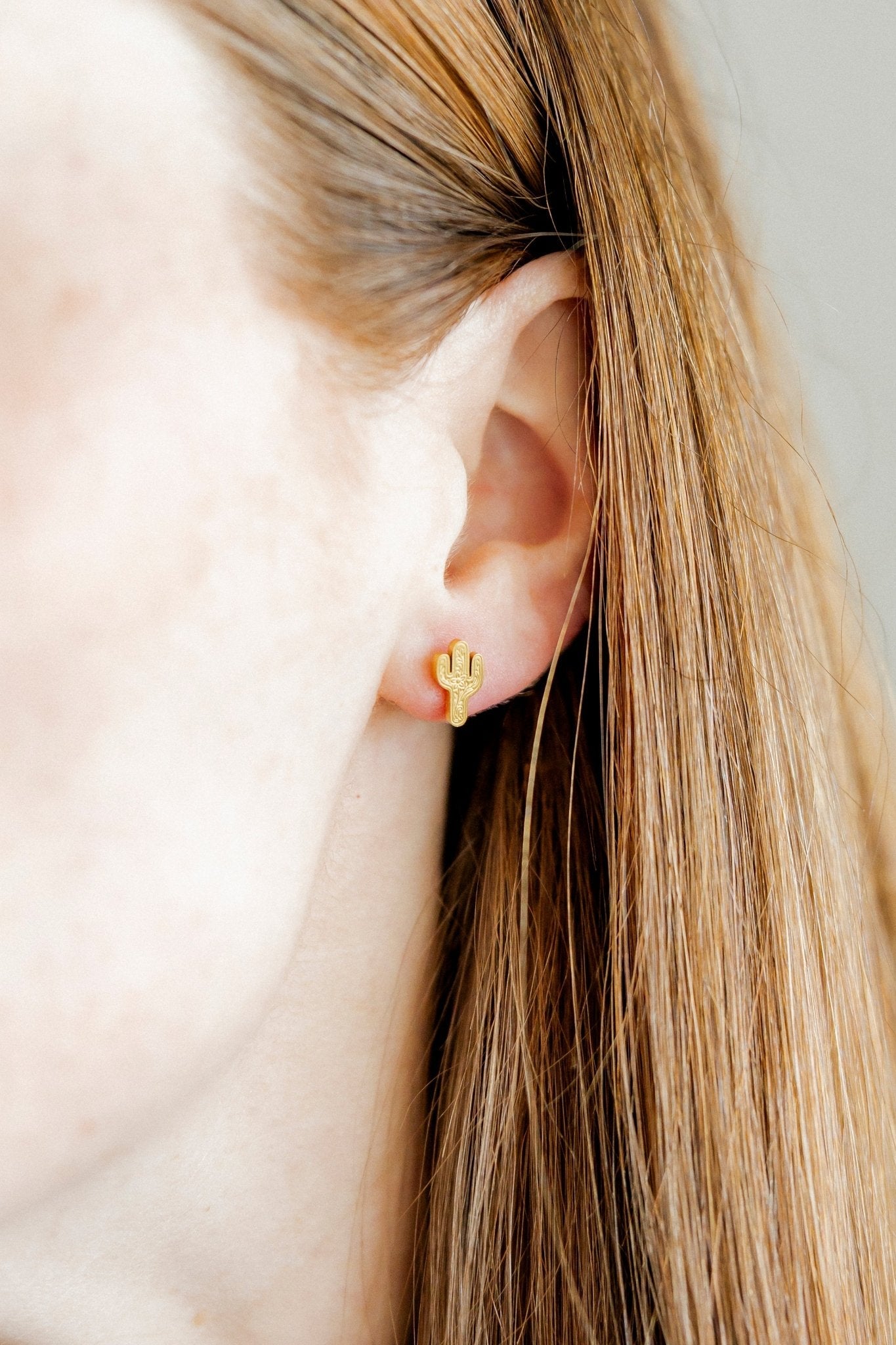 Screwback Stud Earrings - Cactus Gold - Shop LINNY CO
