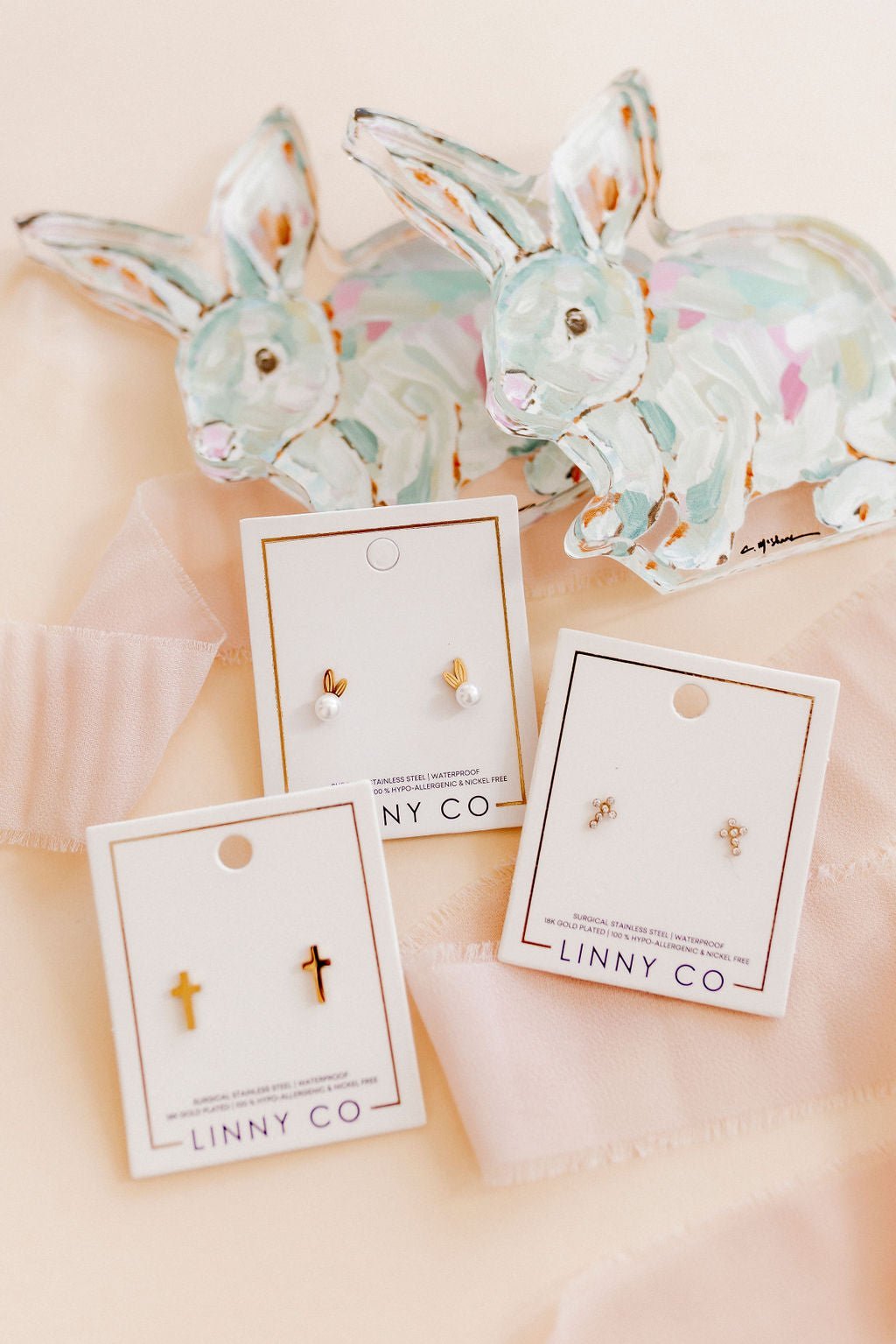 Screwback Stud Earrings - Catherine Cross Gold - Shop LINNY CO