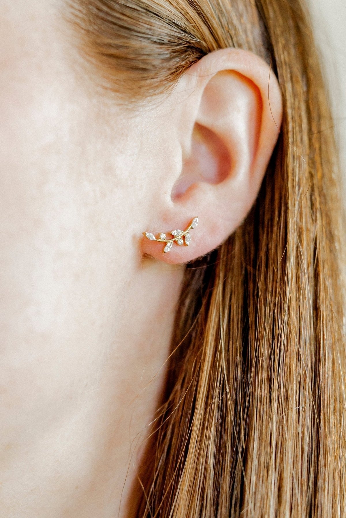 Screwback Stud Earrings - Chloe Climber Gold - Shop LINNY CO