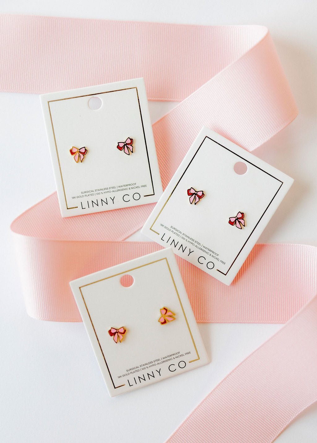 Screwback Stud Earrings - Collins Bow - Shop LINNY CO