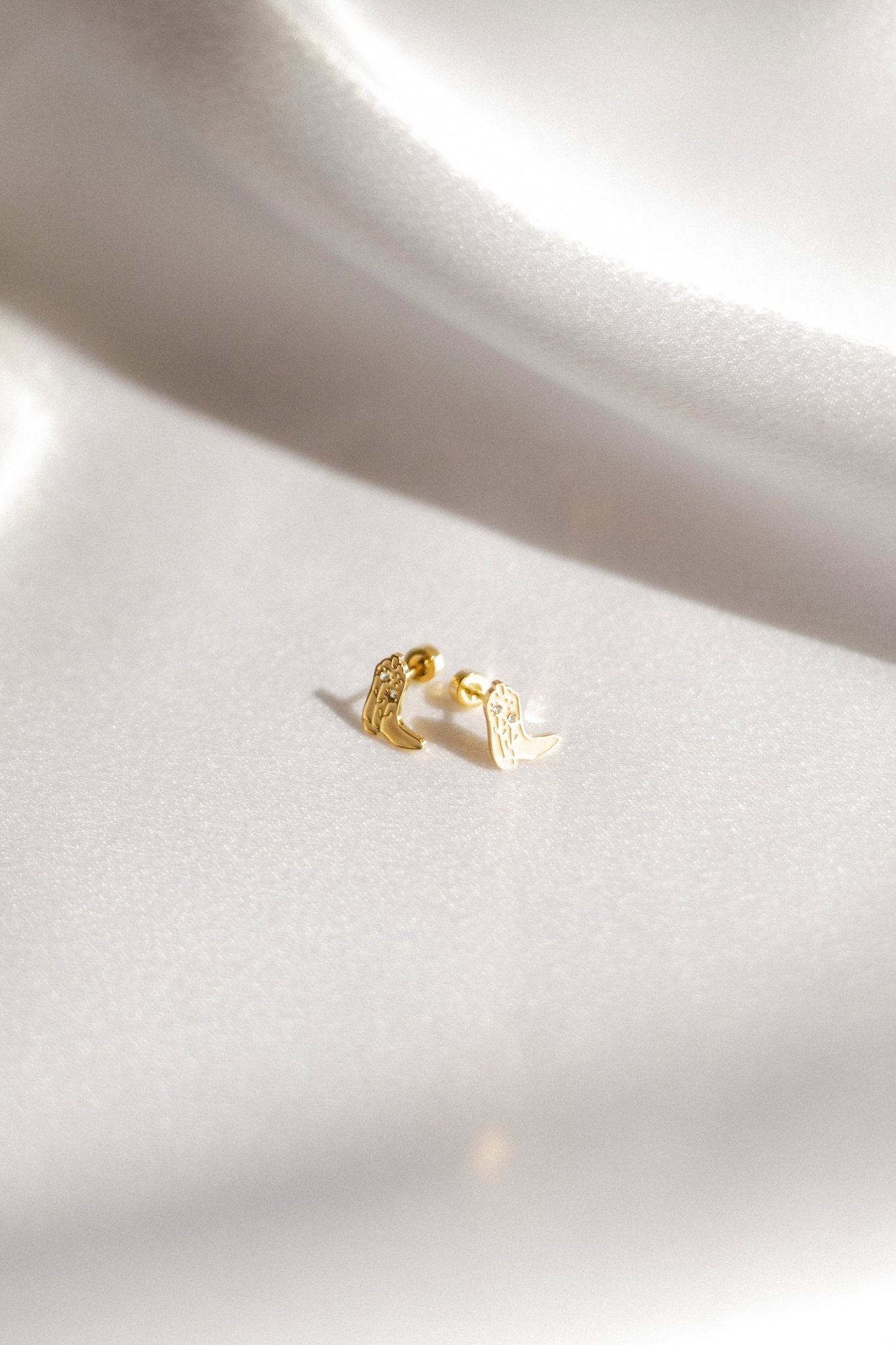 Screwback Stud Earrings - Daisy Cowgirl Boot - Shop LINNY CO