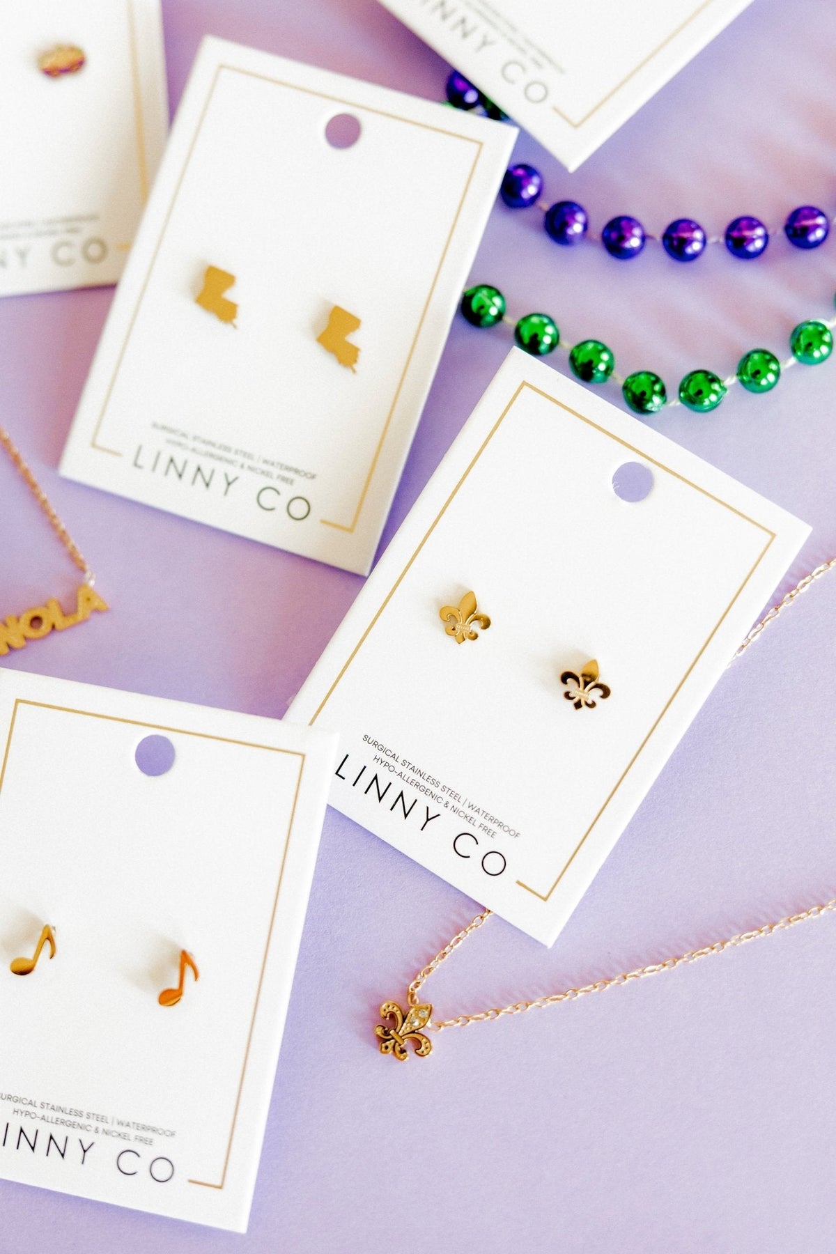 Screwback Stud Earrings - Fleur-de-lis Gold - Shop LINNY CO