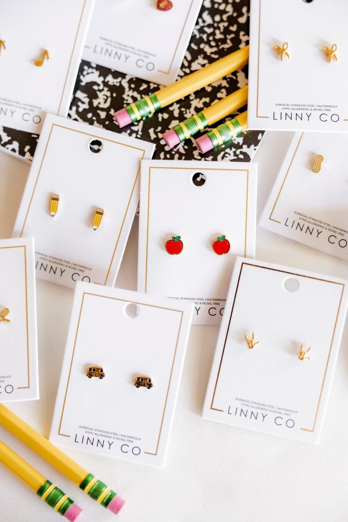 Screwback Stud Earrings - ILY Gold - Shop LINNY CO