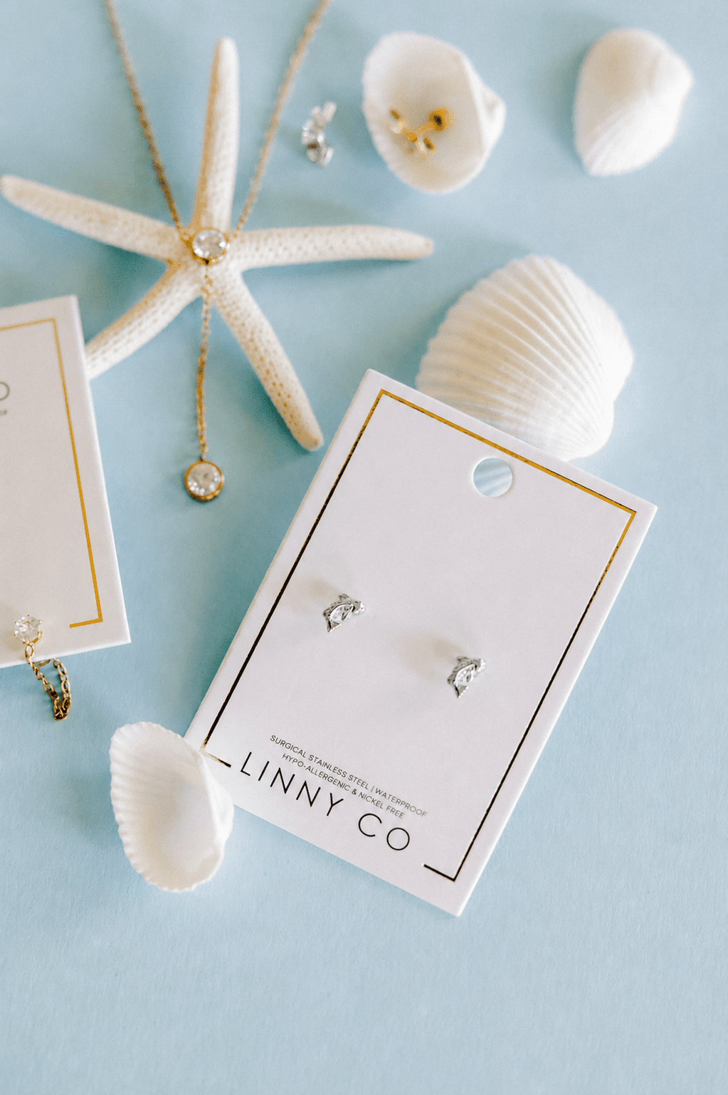 Screwback Stud Earrings - Koi Silver - Shop LINNY CO