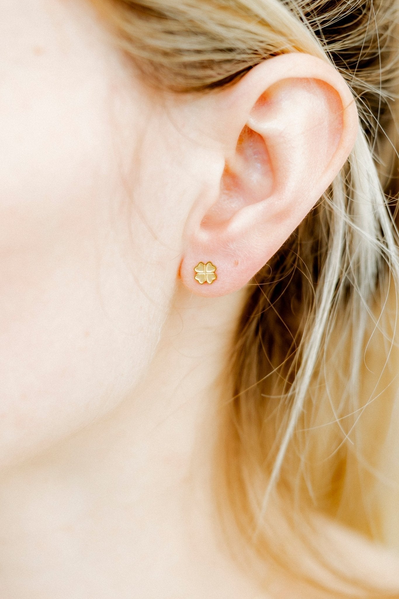 Screwback Stud Earrings - Lucky Clover Gold - Shop LINNY CO