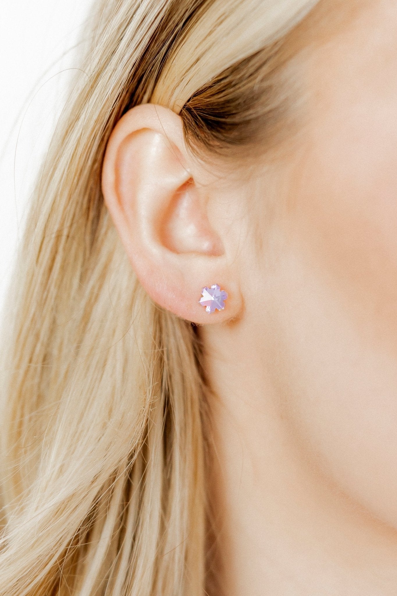 Screwback Stud Earrings Lux - Candy Flower Lilac - Shop LINNY CO
