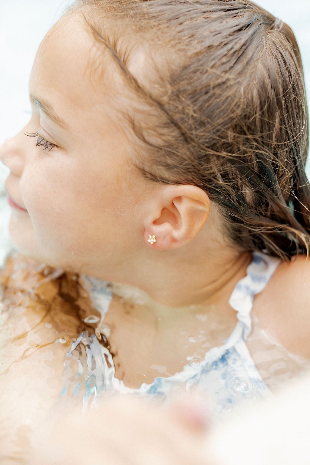 Screwback Stud Earrings - Lyla Clear - Shop LINNY CO