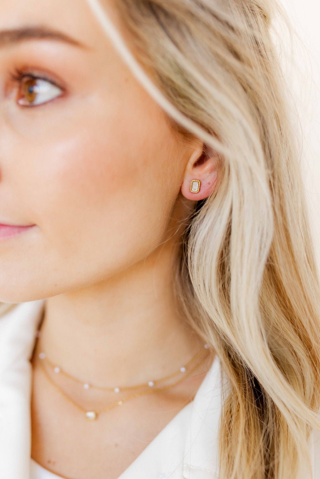 Screwback Stud Earrings - Madison Gold Clear - Shop LINNY CO