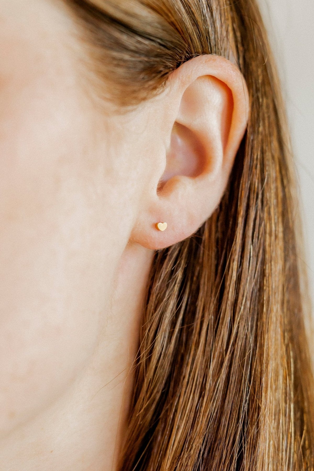 Screwback Stud Earrings - Micro Tessa Heart Gold - LINNY CO WholesaleStuds