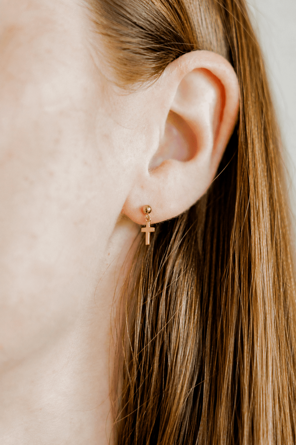 Screwback Stud Earrings - Millie Cross Gold - Shop LINNY CO