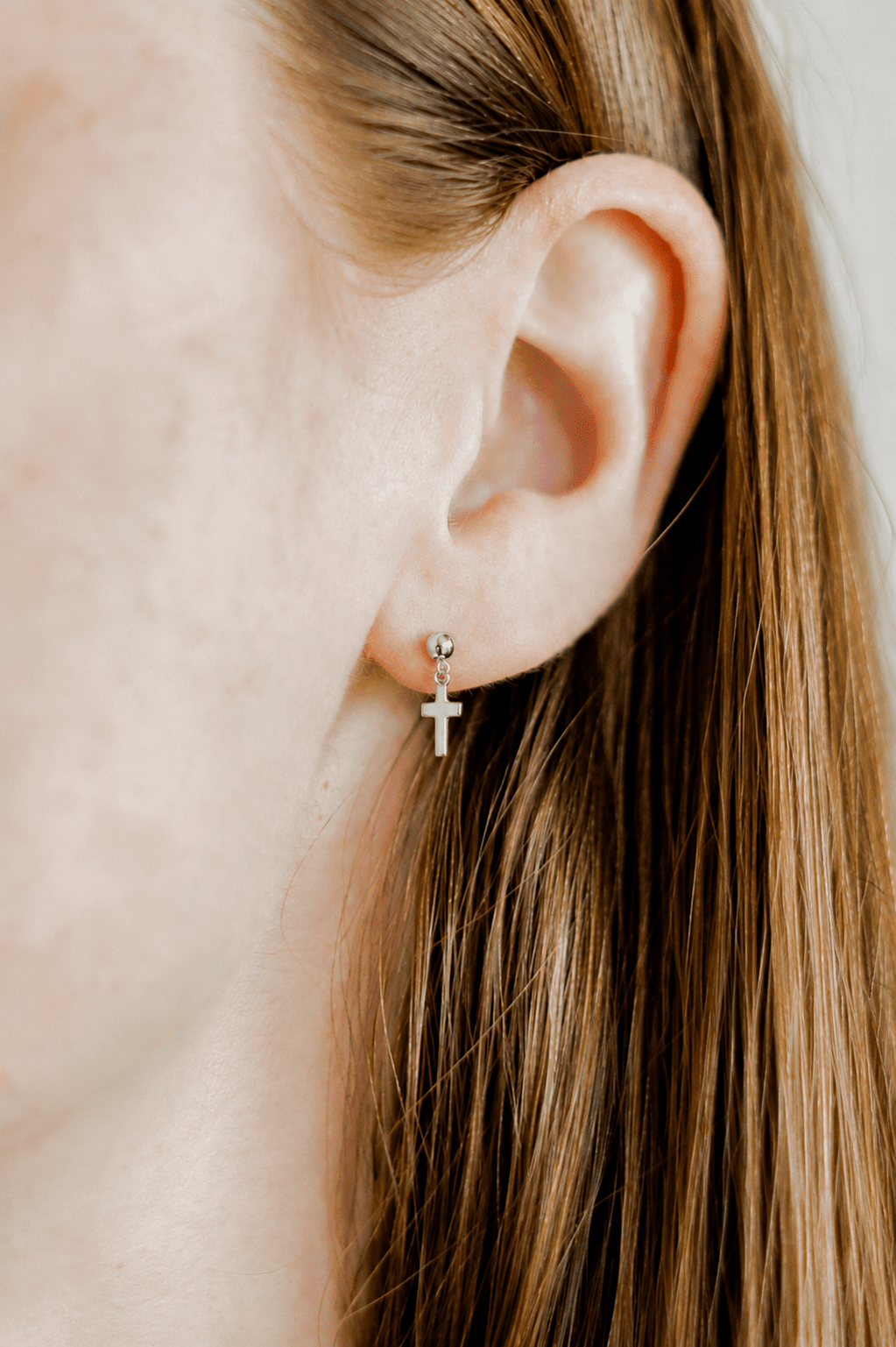 Screwback Stud Earrings - Millie Cross Silver - Shop LINNY CO