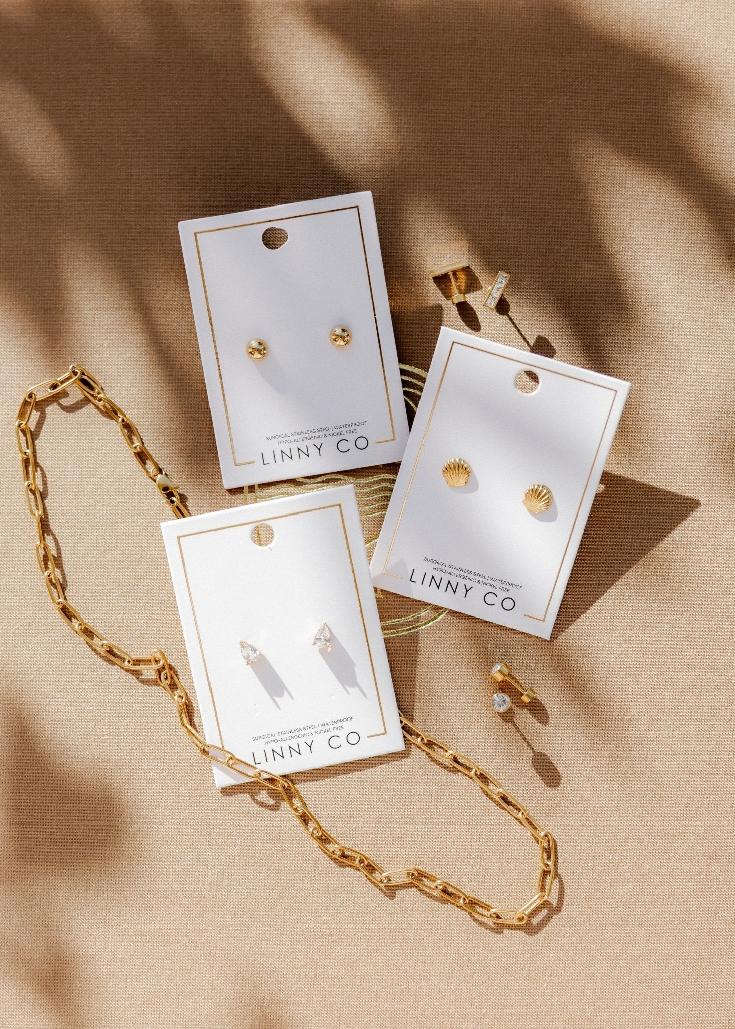 Screwback Stud Earrings - Paige Pear - Shop LINNY CO