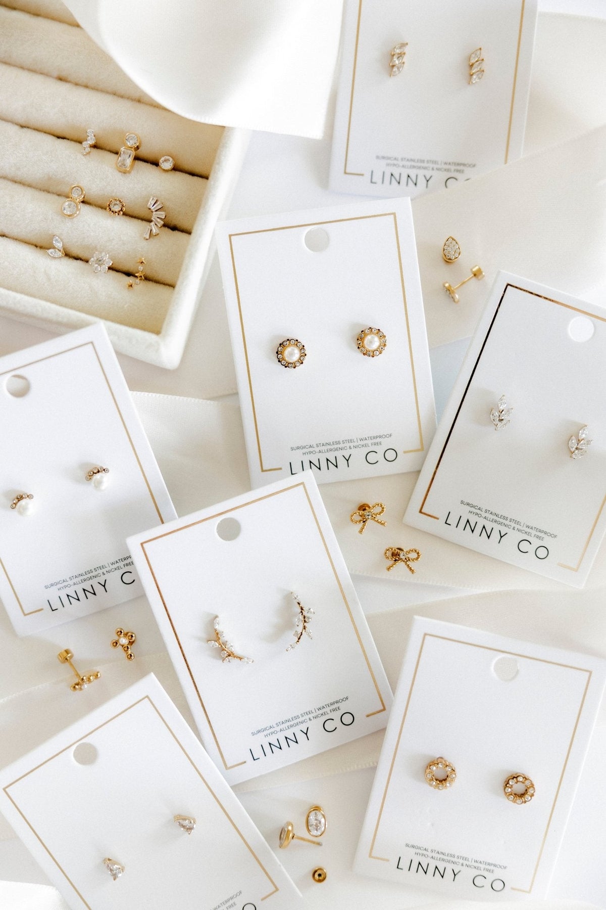 Screwback Stud Earrings - Parker Pear Gold - Shop LINNY CO