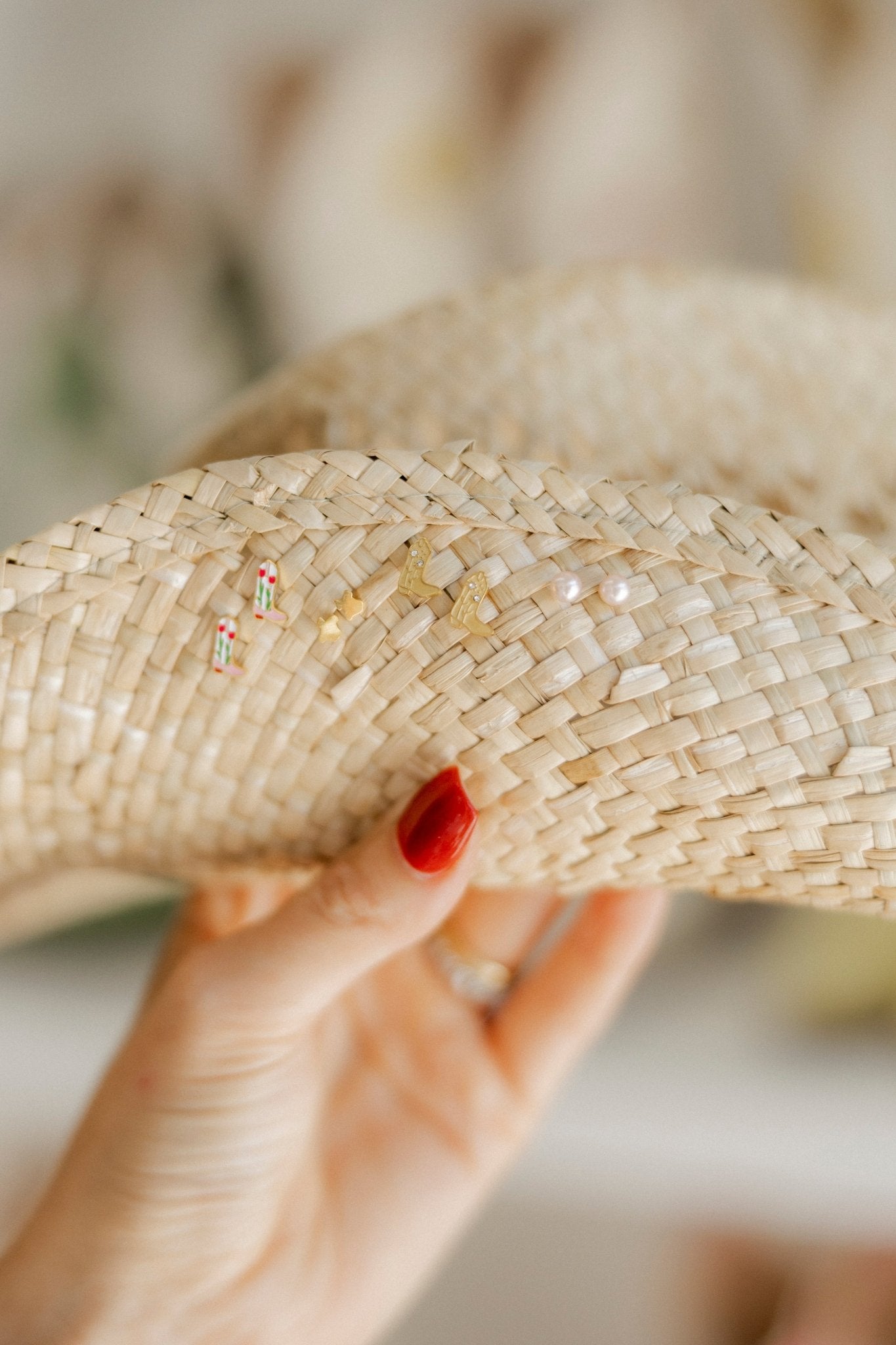 Screwback Stud Earrings - Petite Texas - Shop LINNY CO