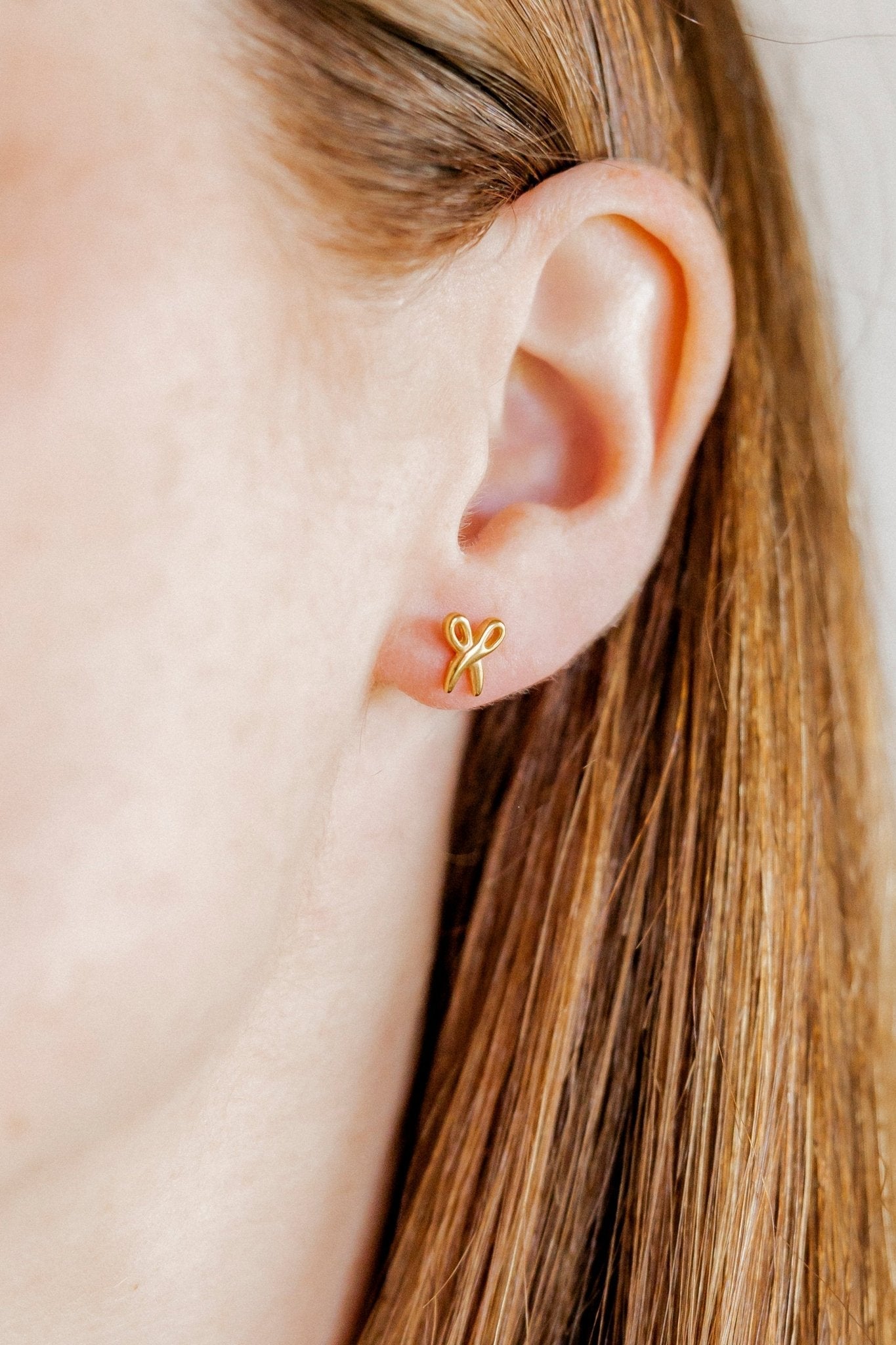 Screwback Stud Earrings - Scissors Gold - Shop LINNY CO