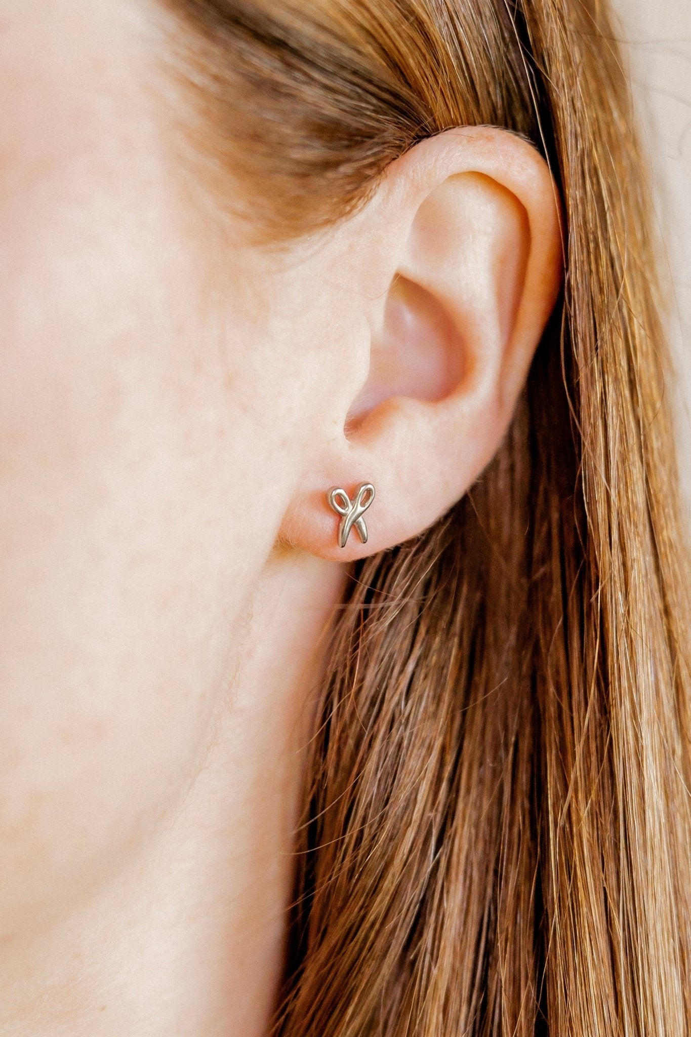 Screwback Stud Earrings - Scissors Silver - Shop LINNY CO