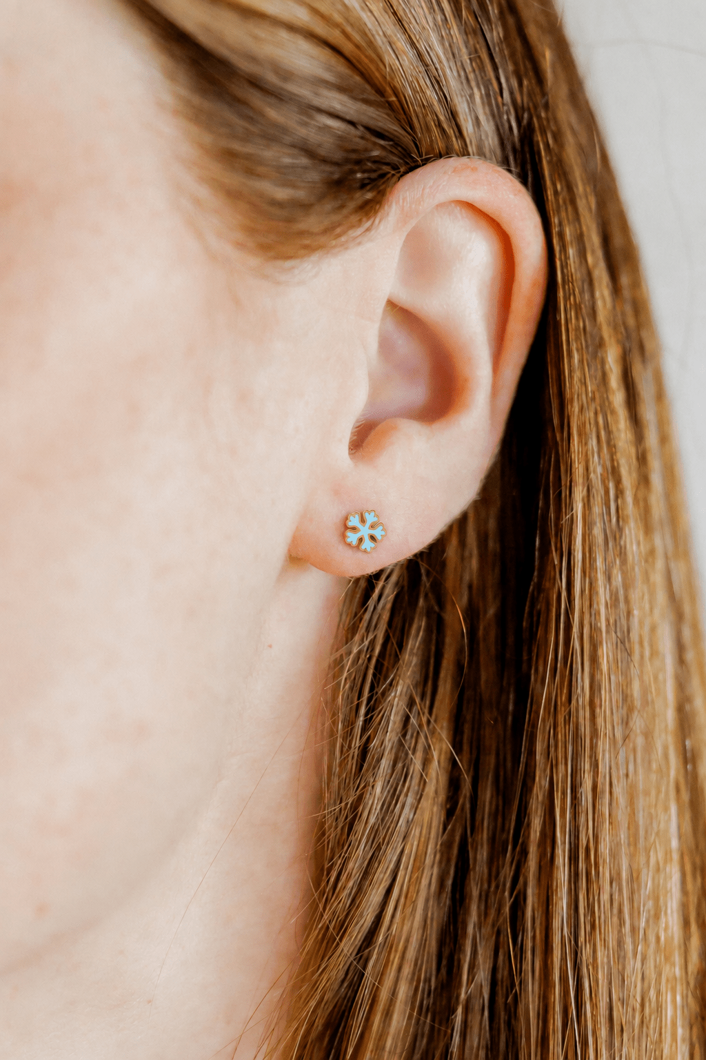Screwback Stud Earrings - Snowflake Happy Blue - Shop LINNY CO