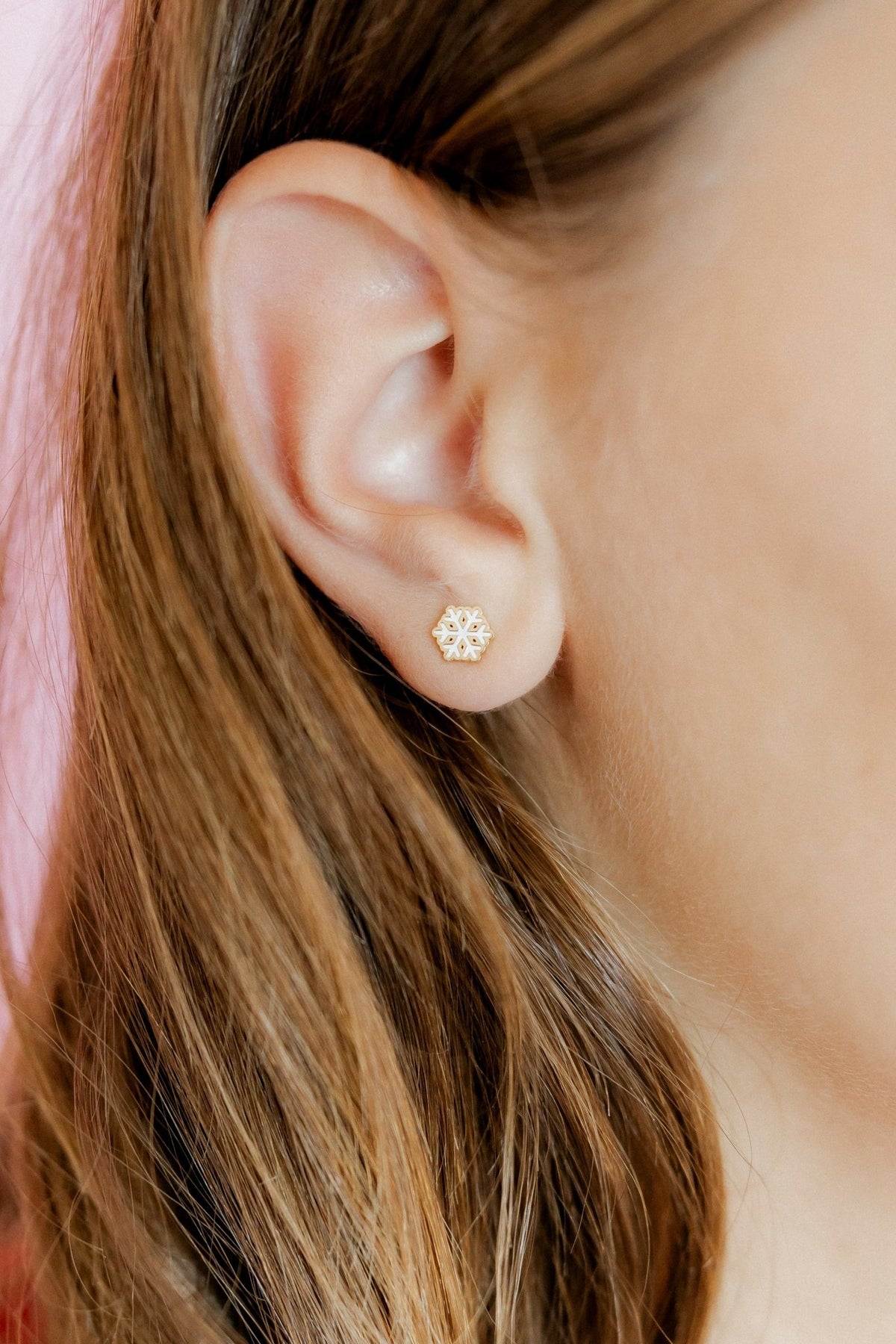 Screwback Stud Earrings - Snowflake White - Shop LINNY CO