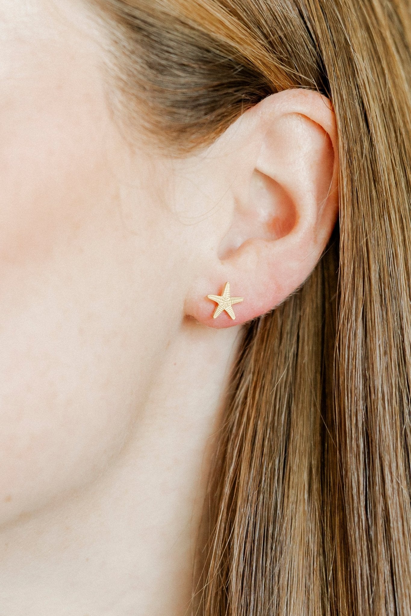 Screwback Stud Earrings - Starfish Gold - Shop LINNY CO