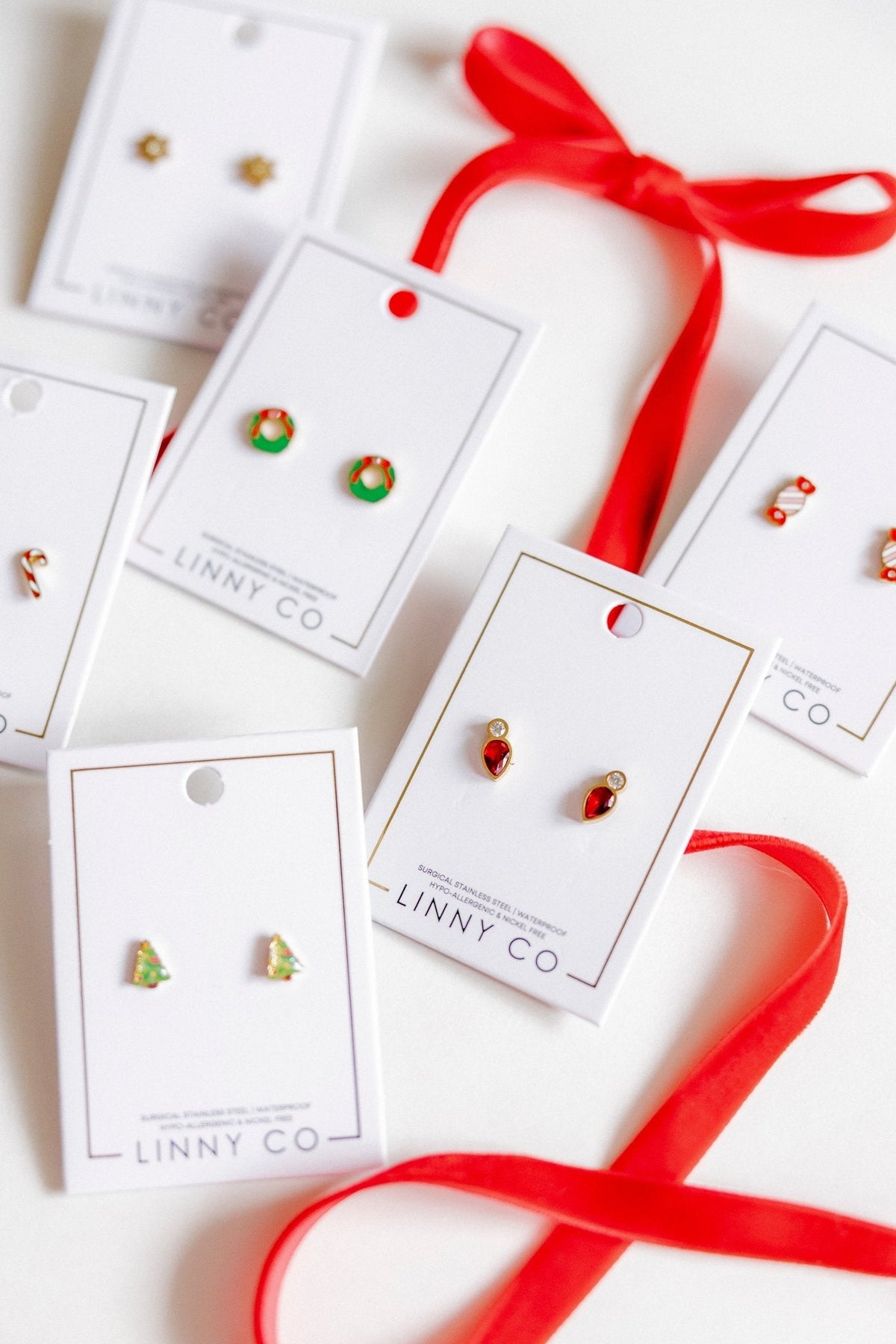 Screwback Stud Earrings - Starla Light - Shop LINNY CO