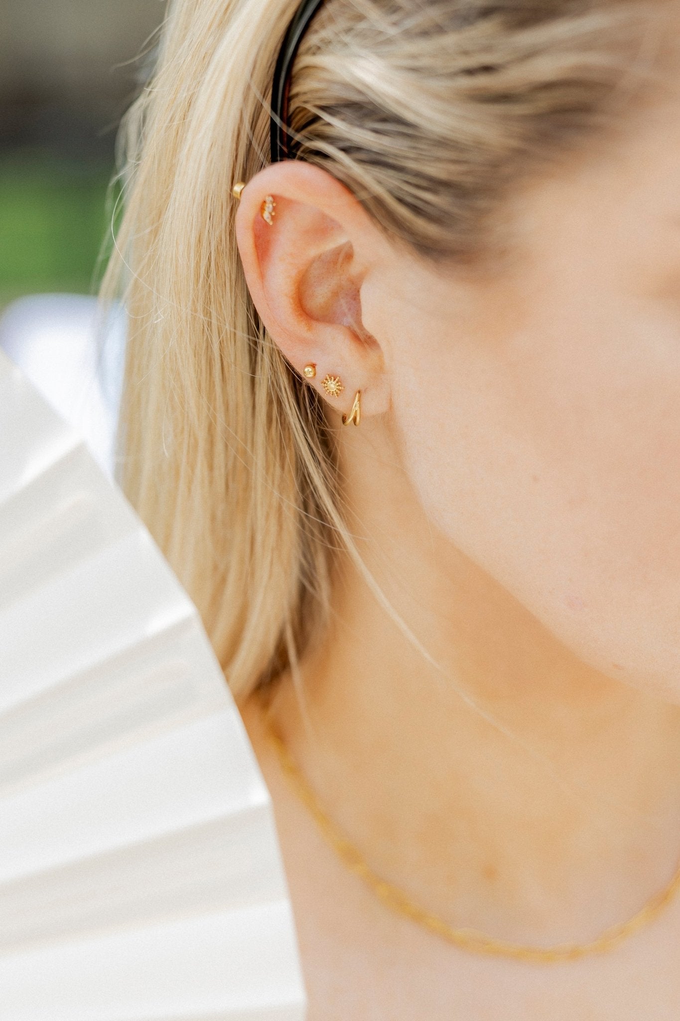 Screwback Stud Earrings - Sunshine Gold - Shop LINNY CO
