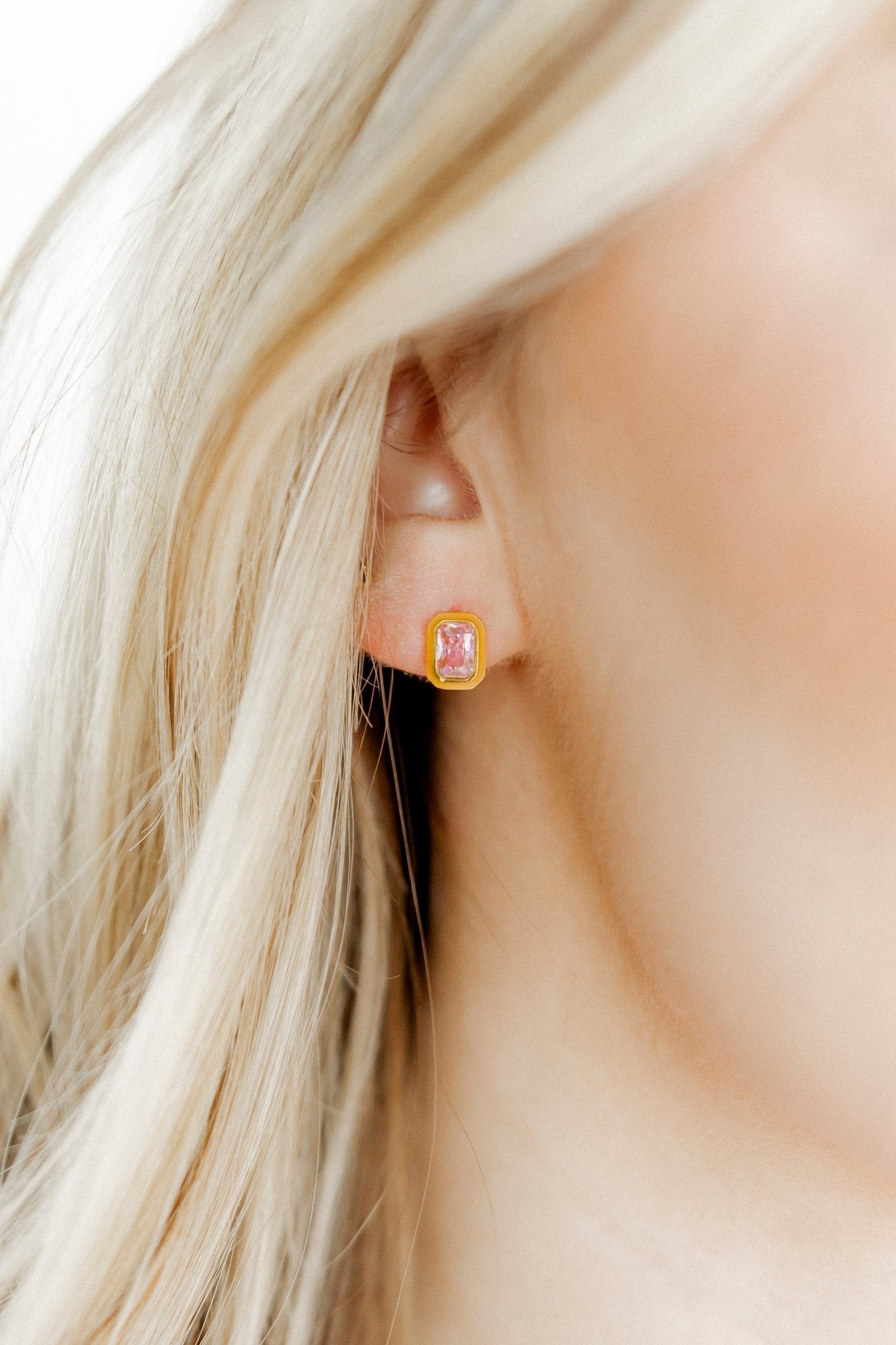 Screwback Stud Earrings - Whitney Orange Sherbert - Shop LINNY CO