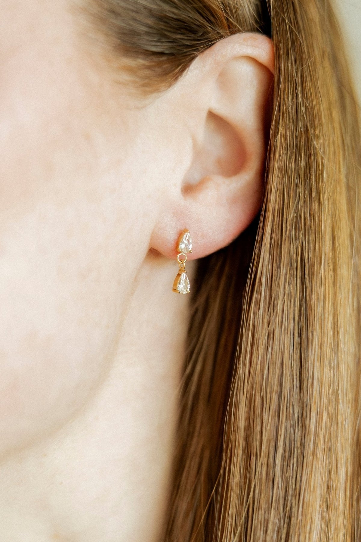Screwback Stud Earrings - Vivian - Shop LINNY CO