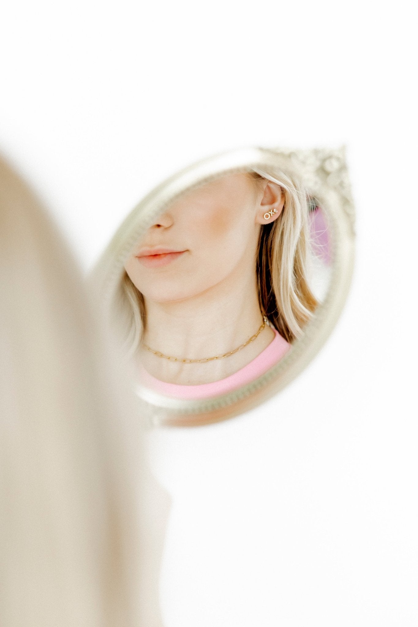 XO Screwback Stud Earrings - Shop LINNY CO